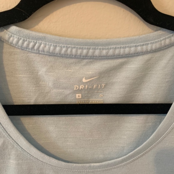 Nike Tshirt - Picture 2 of 2